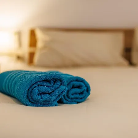 Sliema A28 - 5 Mins Walk To Valletta Ferry - Shopping Mall And Bay Sleeps 7 By Quicktrips * Gzira