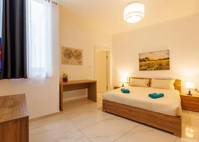 Lejlighed Sliema A28 - 5 Mins Walk To Valletta Ferry - Shopping Mall And Bay Sleeps 8 By Quicktrips Gzira