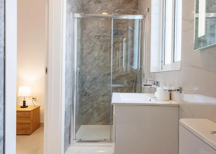 Sliema A28 - 5 Mins Walk To Valletta Ferry - Shopping Mall And Bay Sleeps 8 By Quicktrips Appartement Gzira